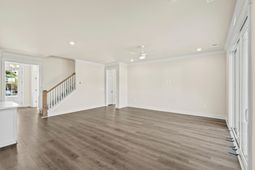 118 Kellys Cove Dr. photo 4