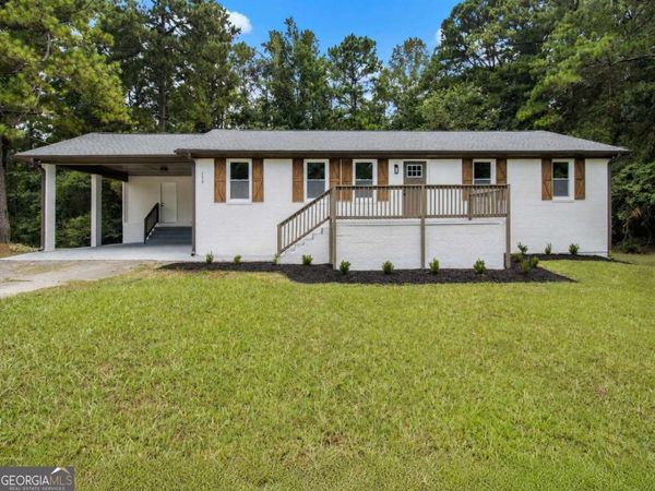 127 Lee Road, Senoia, GA 30276