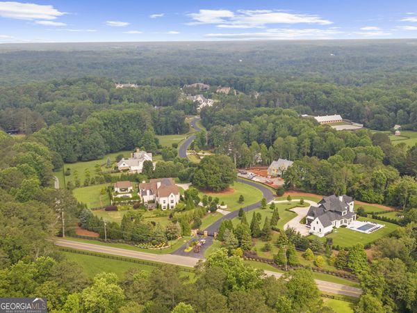 535 Lost River Bnd, Milton, GA 30004