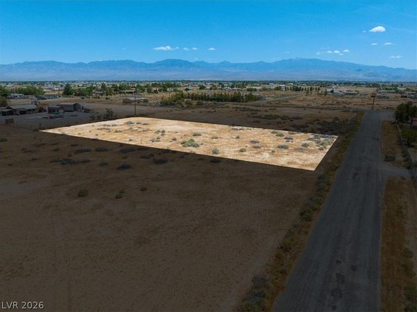 4580 Laurence Road , Pahrump, NV 89048