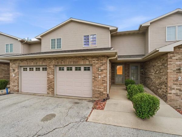 2127 ROYAL CREST CIRCLE, Unit 3, Green Bay, WI 54311