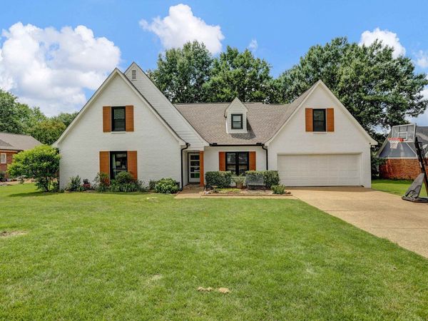 681 WHITTENBURG DR, Collierville, TN 38017