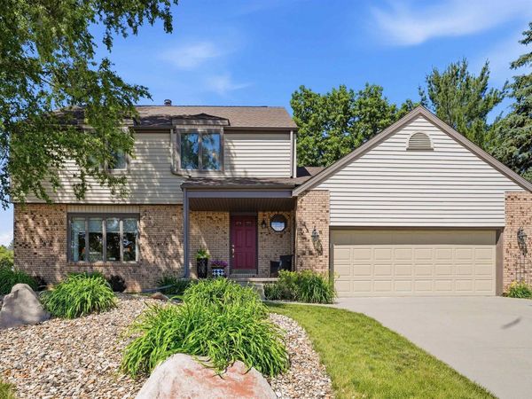 1984 Chickadee Court, Waterloo, IA 50701