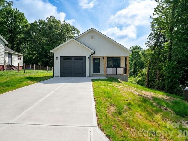 1120 Rosehill Drive, Lincolnton, NC 28092