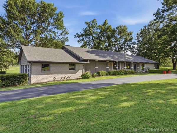 3733 E Harris Road, Muskogee, OK 74403
