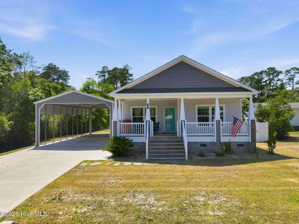 416 Ocean Spray Drive, Cedar Point, NC 28584