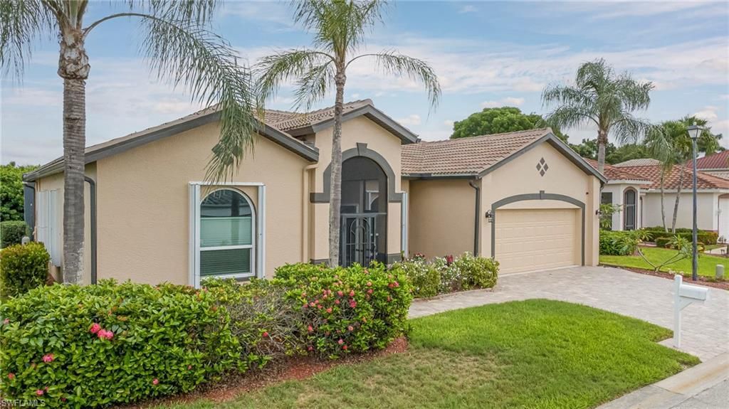 11086 Lakeland Cir, Fort Myers, FL 33913 Photo