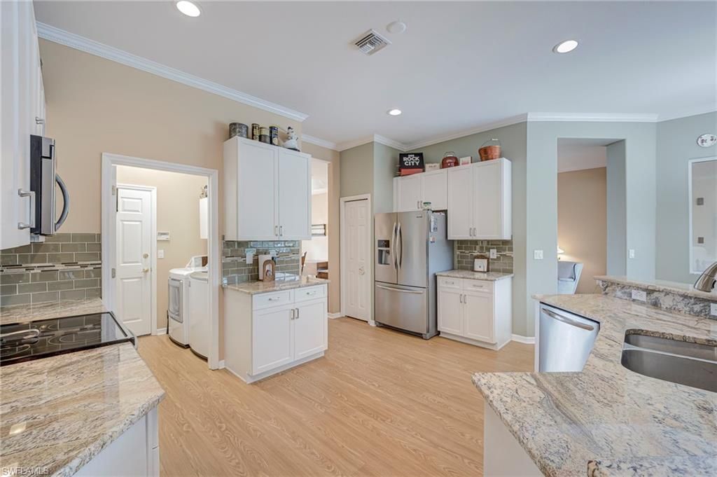 11086 Lakeland Cir, Fort Myers, FL 33913 Photo