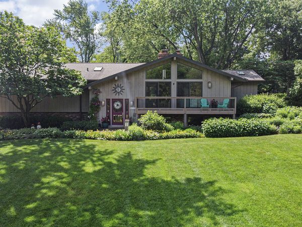 40484 Sunset Drive N, Antioch, IL 60002