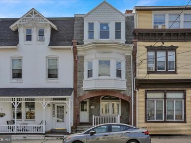 36 N 4TH STREET, HAMBURG, PA 19526