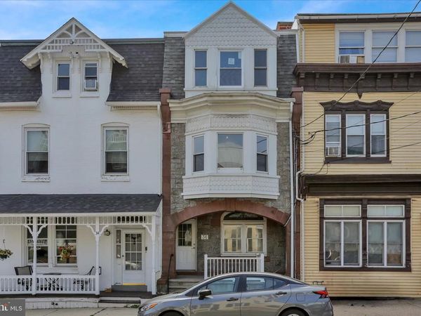 36 N 4TH STREET, HAMBURG, PA 19526