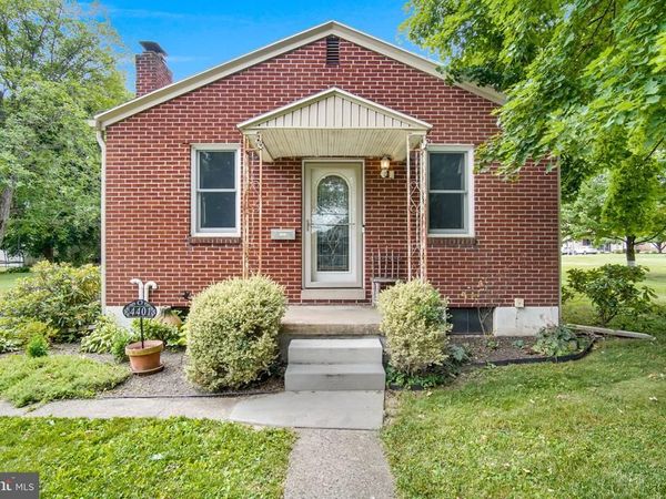 4401 YORK STREET, HARRISBURG, PA 17111