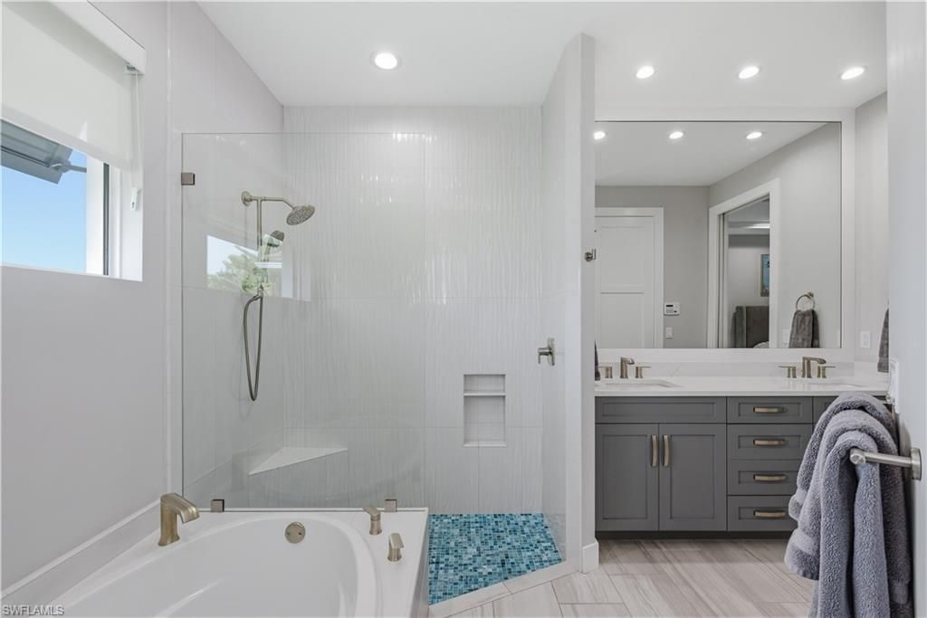 68 Tahiti Rd, Marco Island, FL 34145 Photo