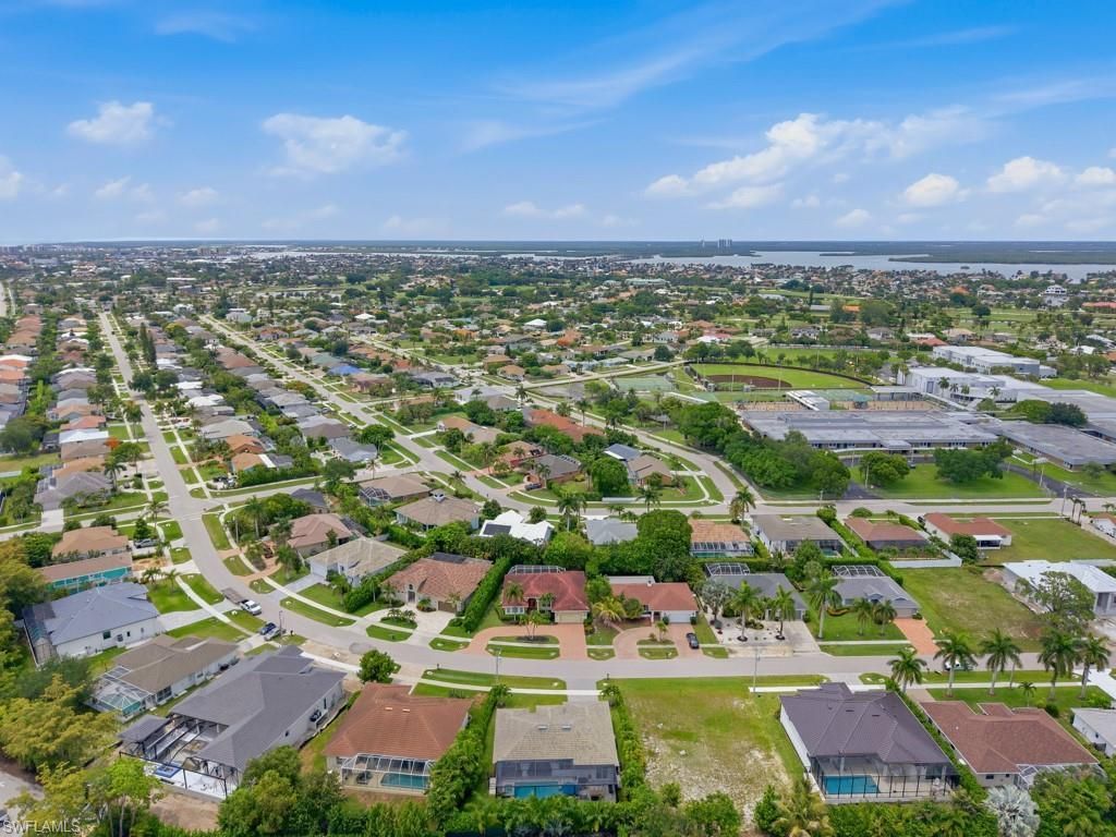 68 Tahiti Rd, Marco Island, FL 34145 Photo