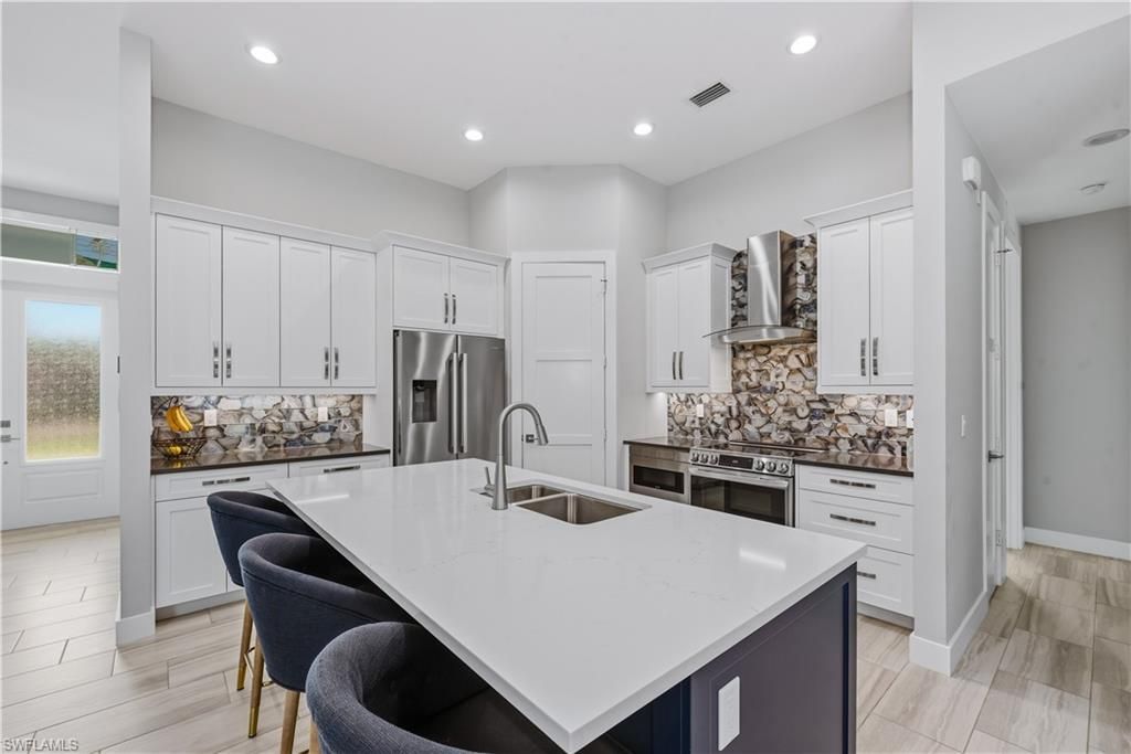 68 Tahiti Rd, Marco Island, FL 34145 Photo
