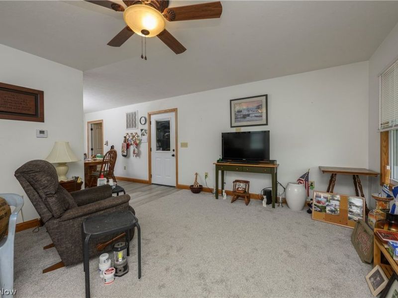 9427 Stonecreek Road SW, Newcomerstown, OH 43832 Photo 16