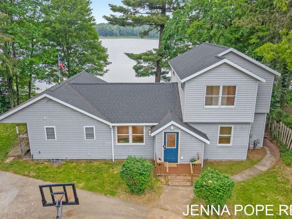 3860 Wilson Beach Road, Twin Lake, MI 49457