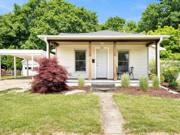 455 Divine Highway, Portland, MI 48875