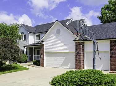 1608 SKYLINE Drive, COUNCIL BLUFFS, IA 51503