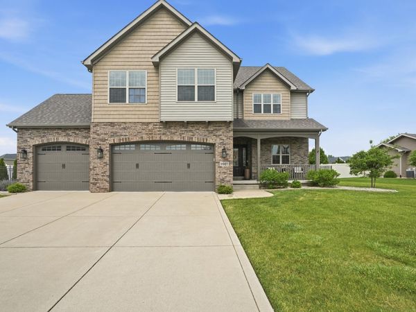 9967 Wisteria Lane , St. John, IN 46373