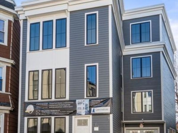 34 Vinton St, Boston, MA 02127