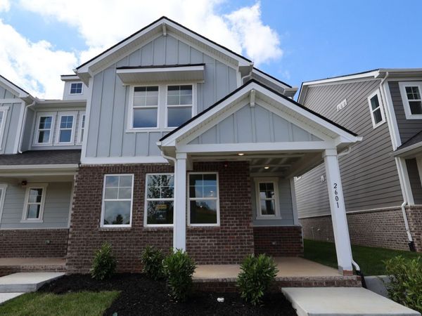 2601 Peaceful Valley Dr , Columbia, TN 38401