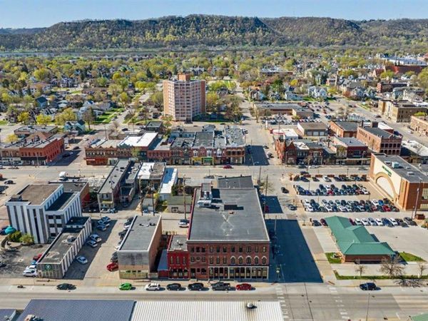 102 Walnut Street , Winona, MN 55987