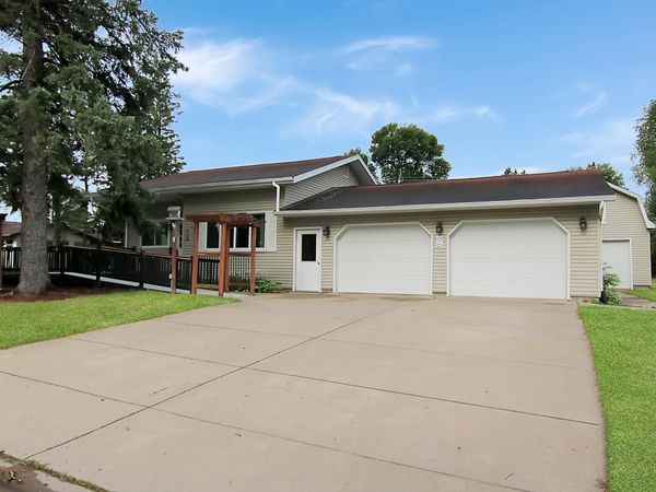 709 9th Avenue NE, Brainerd, MN 56401