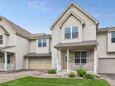 1014 Heldt Street, Chaska, MN 55318