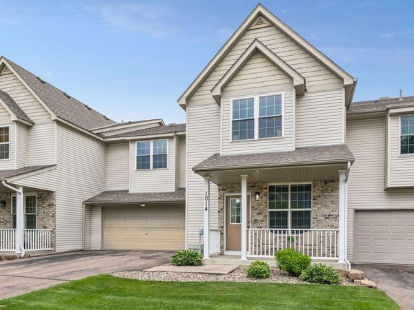 1014 Heldt Street, Chaska, MN 55318