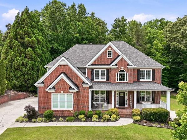 411 Hunting Hills Drive, Braselton, GA 30517