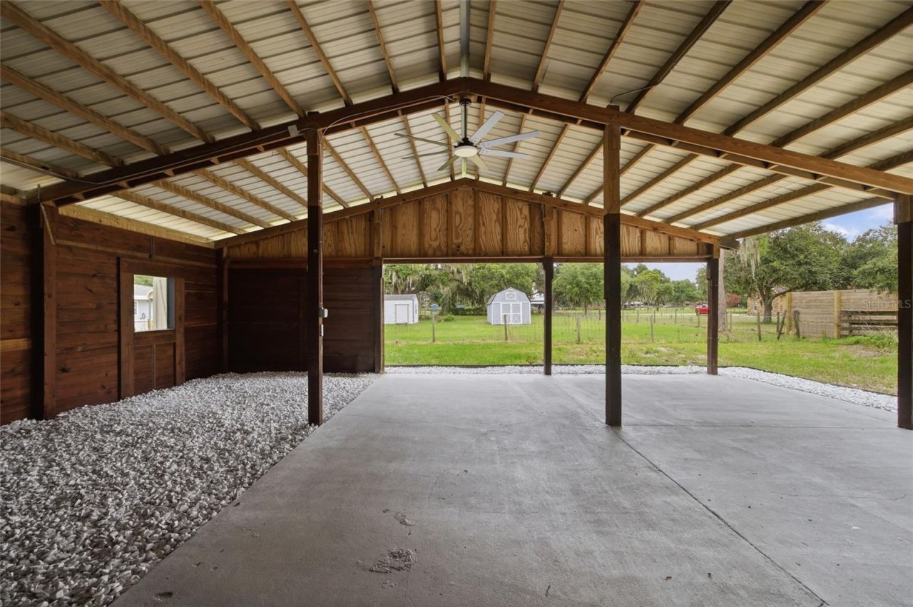 1205 E Knights Griffin Road , Plant City, FL 33565 Photo