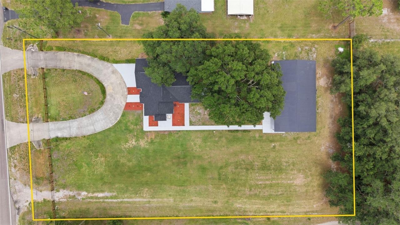 1205 E Knights Griffin Road , Plant City, FL 33565 Photo