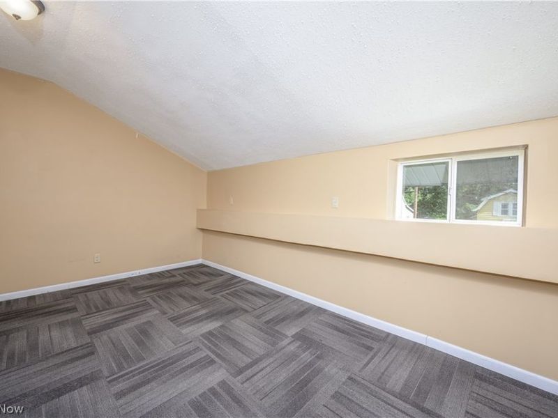 128 E Central Ave, Ravenna, OH 44266 Photo 14