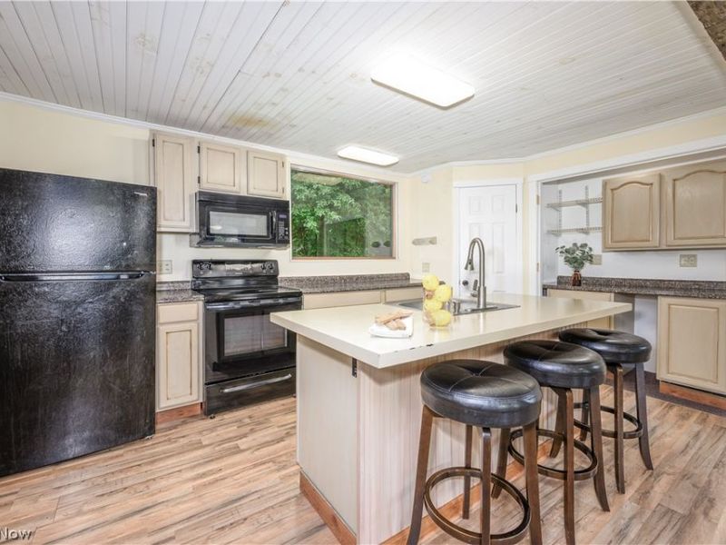 128 E Central Ave, Ravenna, OH 44266 Photo 3