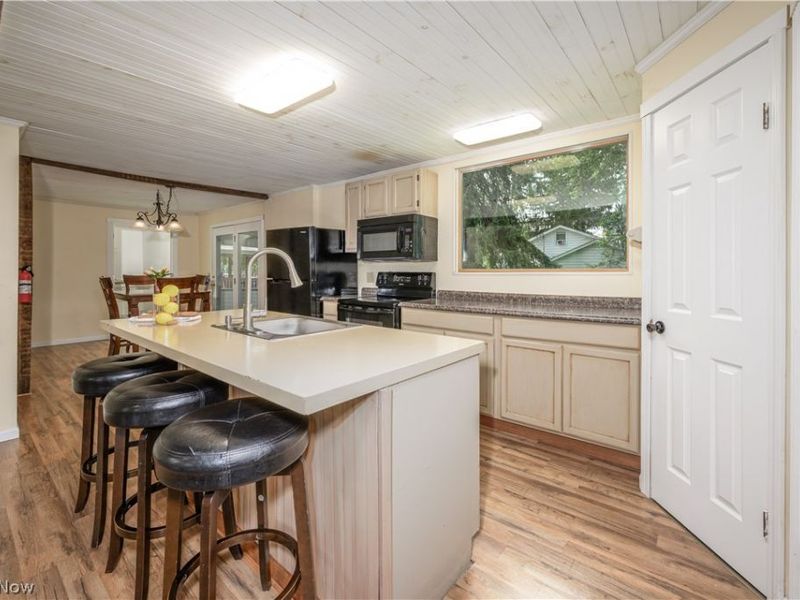 128 E Central Ave, Ravenna, OH 44266 Photo 4