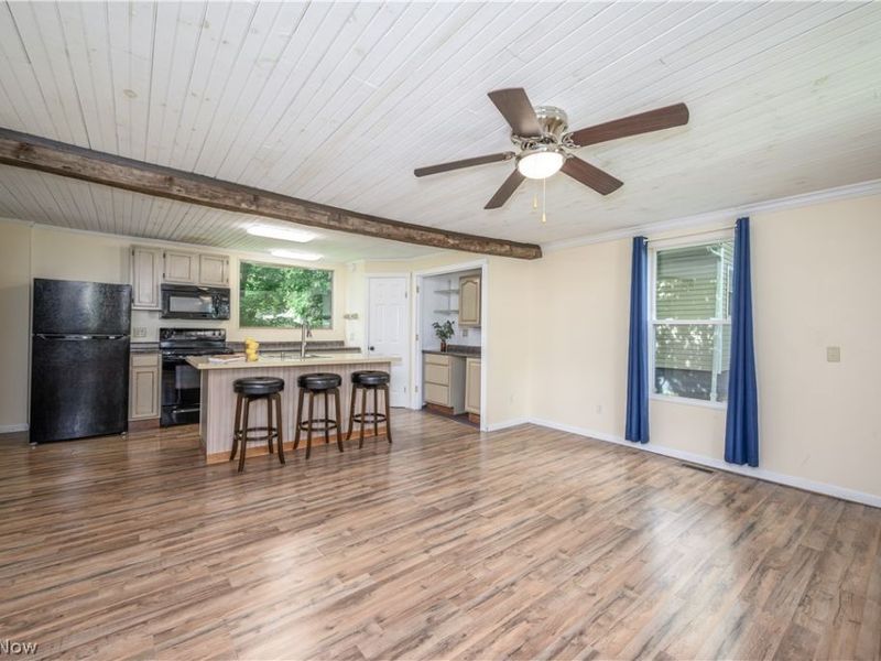 128 E Central Ave, Ravenna, OH 44266 Photo 6