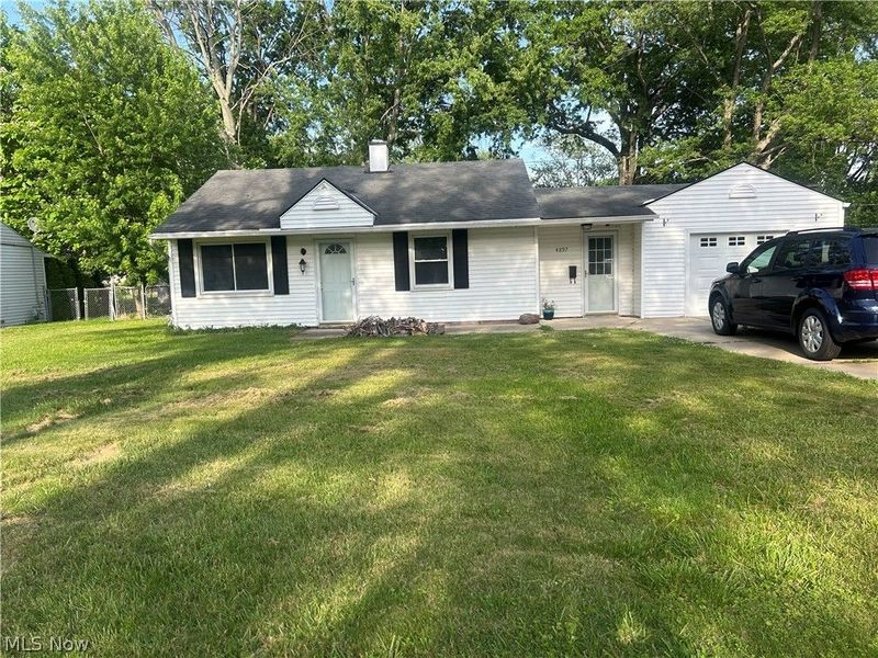 4897 Belle Meadow Road , Mentor, OH 44060 Photo 2