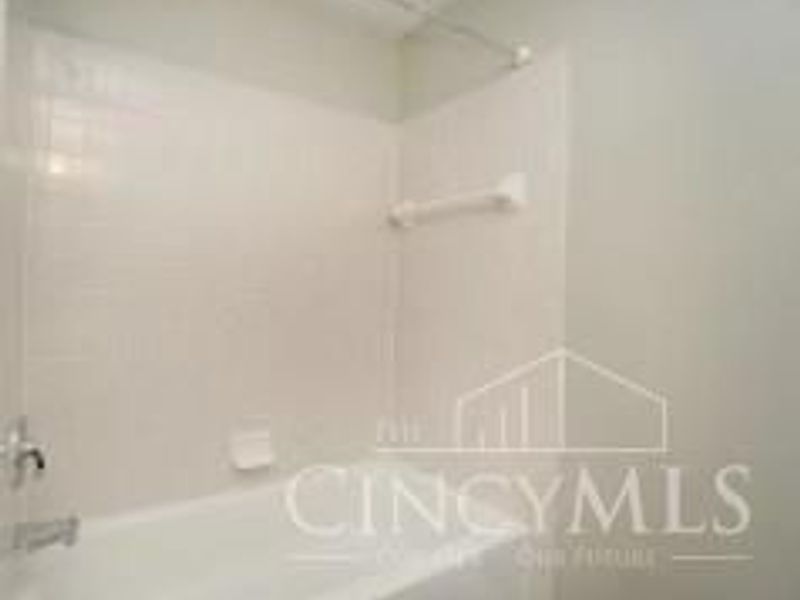 6672 Westminster Court, Liberty Township, OH 45044 Photo 12
