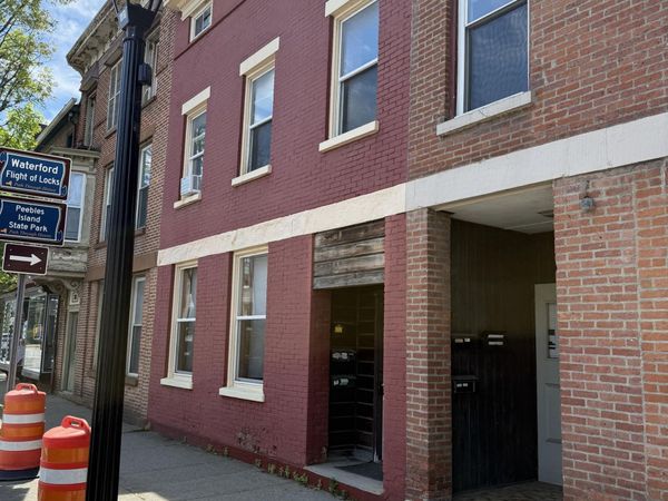 30 Broad Street, Unit Apt 1, Waterford, NY 12188