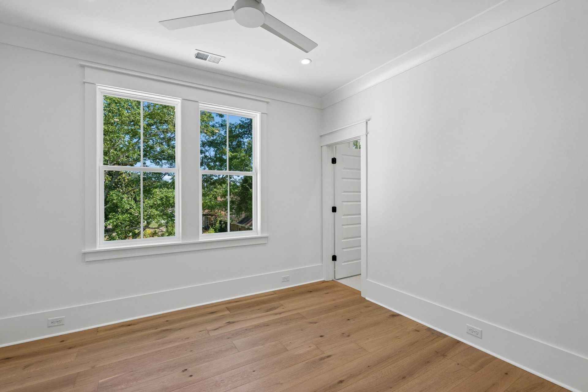 914 Lakeview Drive Photo 56