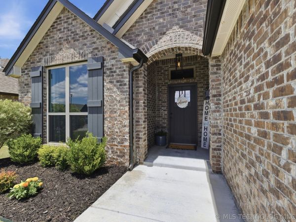 27515 E 108th Place S, Coweta, OK 74429