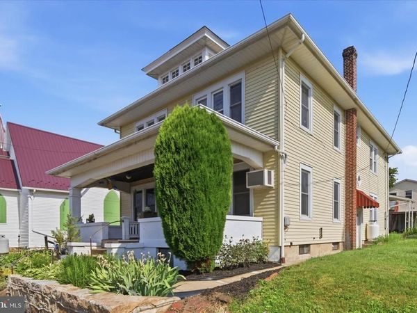 274 MOORE STREET, MILLERSBURG, PA 17061