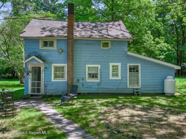 121 Tinker Street, Woodstock, NY 12498