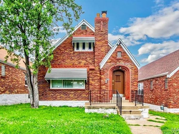 8636 Riverview Boulevard , St Louis, MO 63147