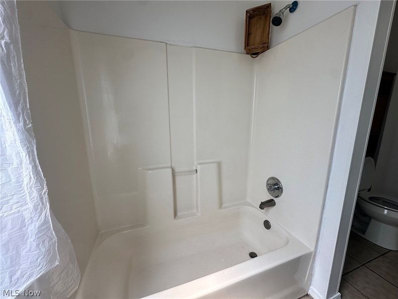 511 Woodland Avenue , Elyria, OH 44035 Photo 10