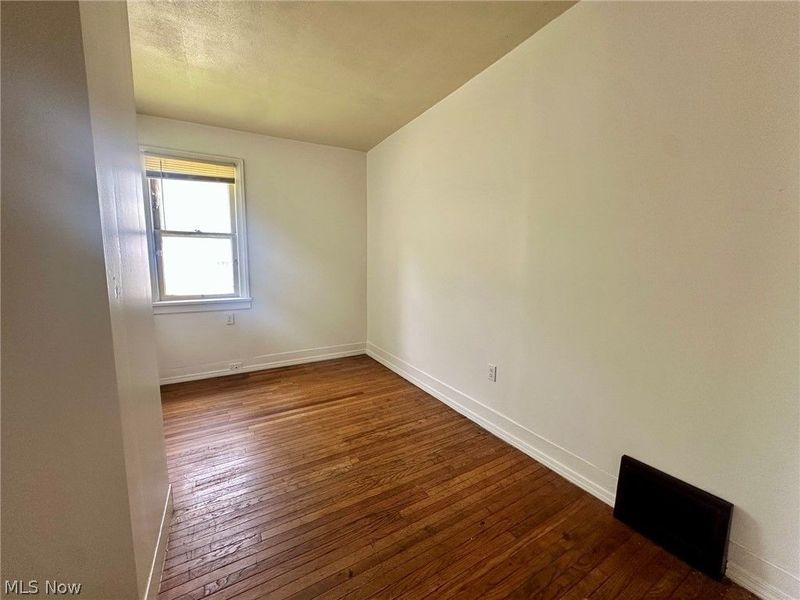 511 Woodland Avenue , Elyria, OH 44035 Photo 11
