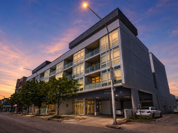 1610 W FULLERTON Avenue, Unit 406, Chicago, IL 60614