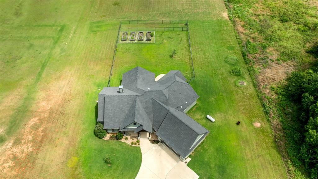 308 County Road 3336, Paradise, TX 76073 Main Photo