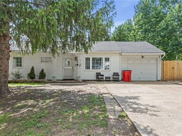 5308 N Michigan Avenue, Kansas City, MO 64118